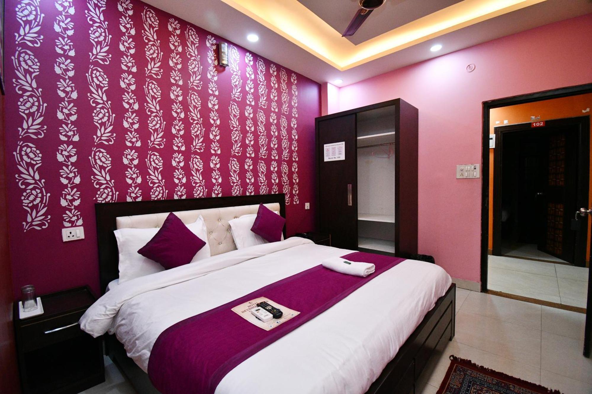 Hotel Dev Bhoomi Inn Rishīkesh Esterno foto