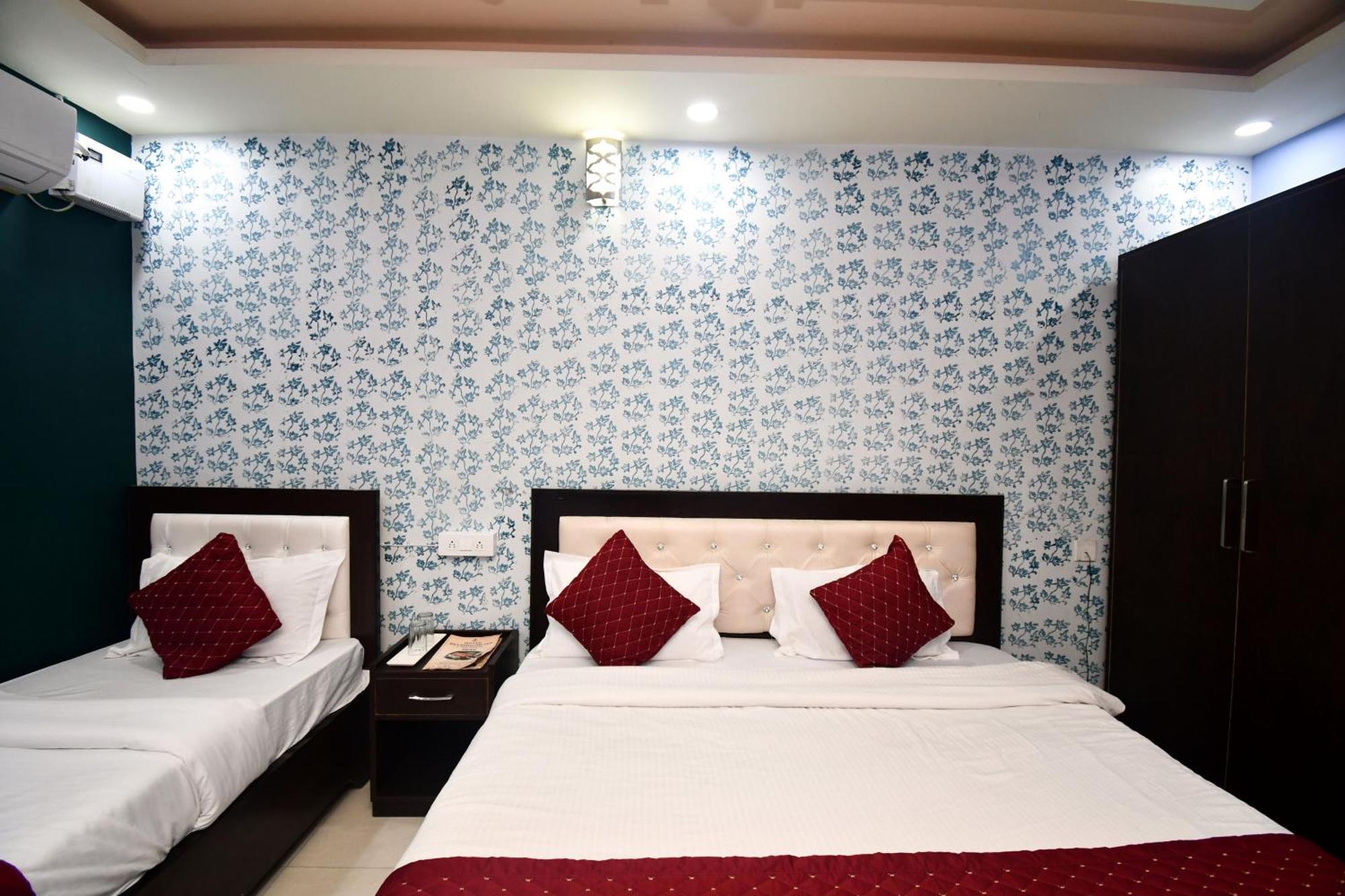 Hotel Dev Bhoomi Inn Rishīkesh Esterno foto