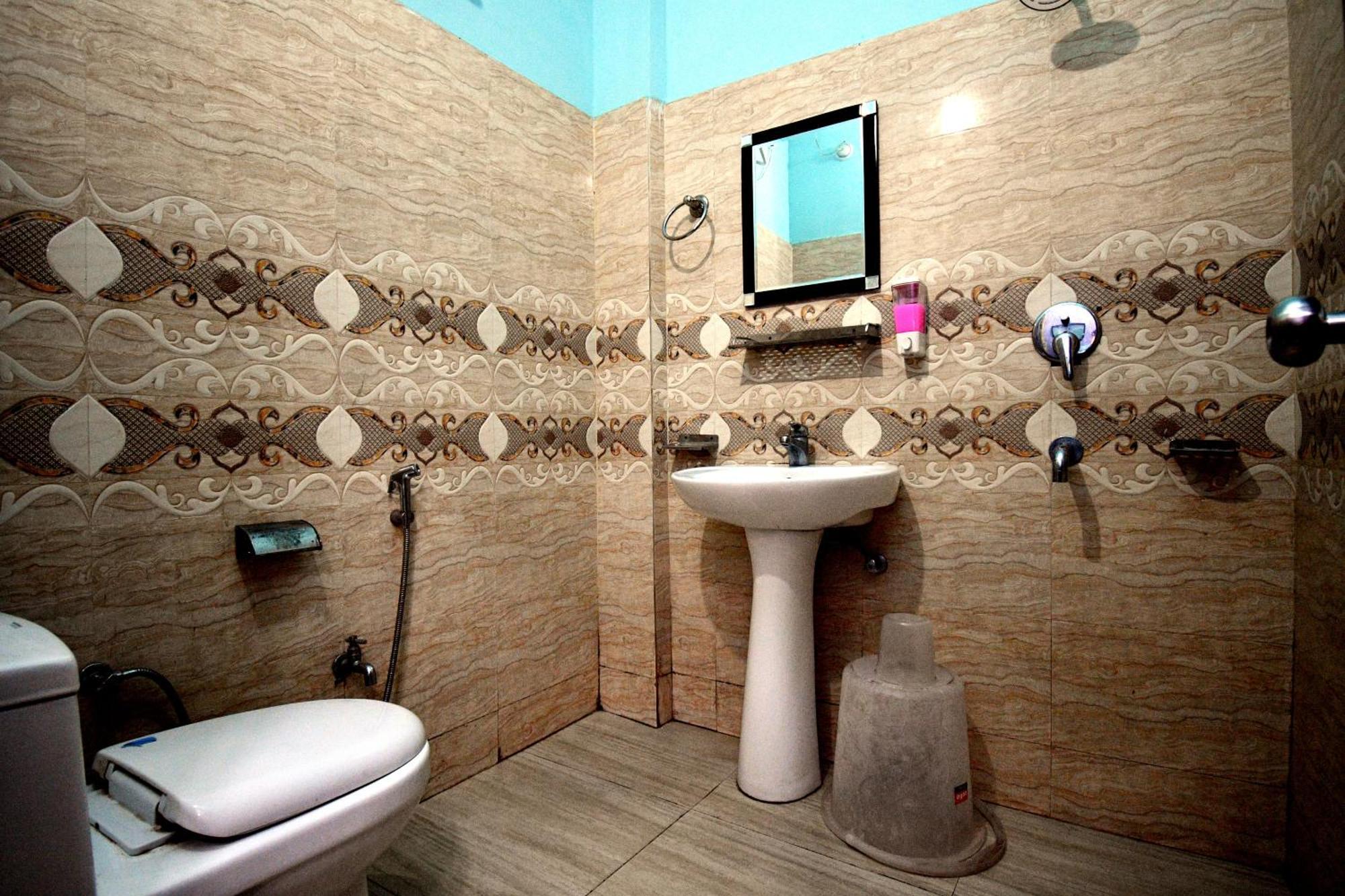 Hotel Dev Bhoomi Inn Rishīkesh Esterno foto